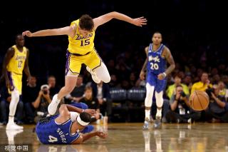 与伦比的团 与伦比的团